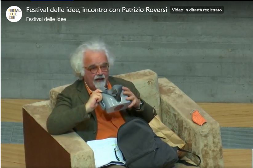 Patrizio Roversi presenta la risaia virtuale al Festival delle idee.